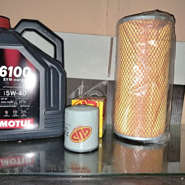 Toyota Quantum 2.7 VVTi Service Kit (2005–2010) – Motul 6100 5W-40 Oil, Air & Oil Filte