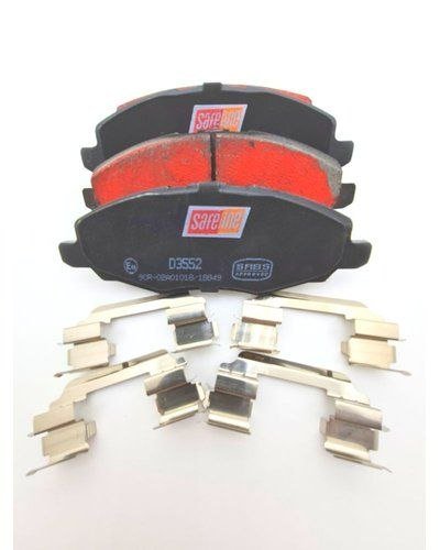 Safeline D3522 brake pads with fitting clips