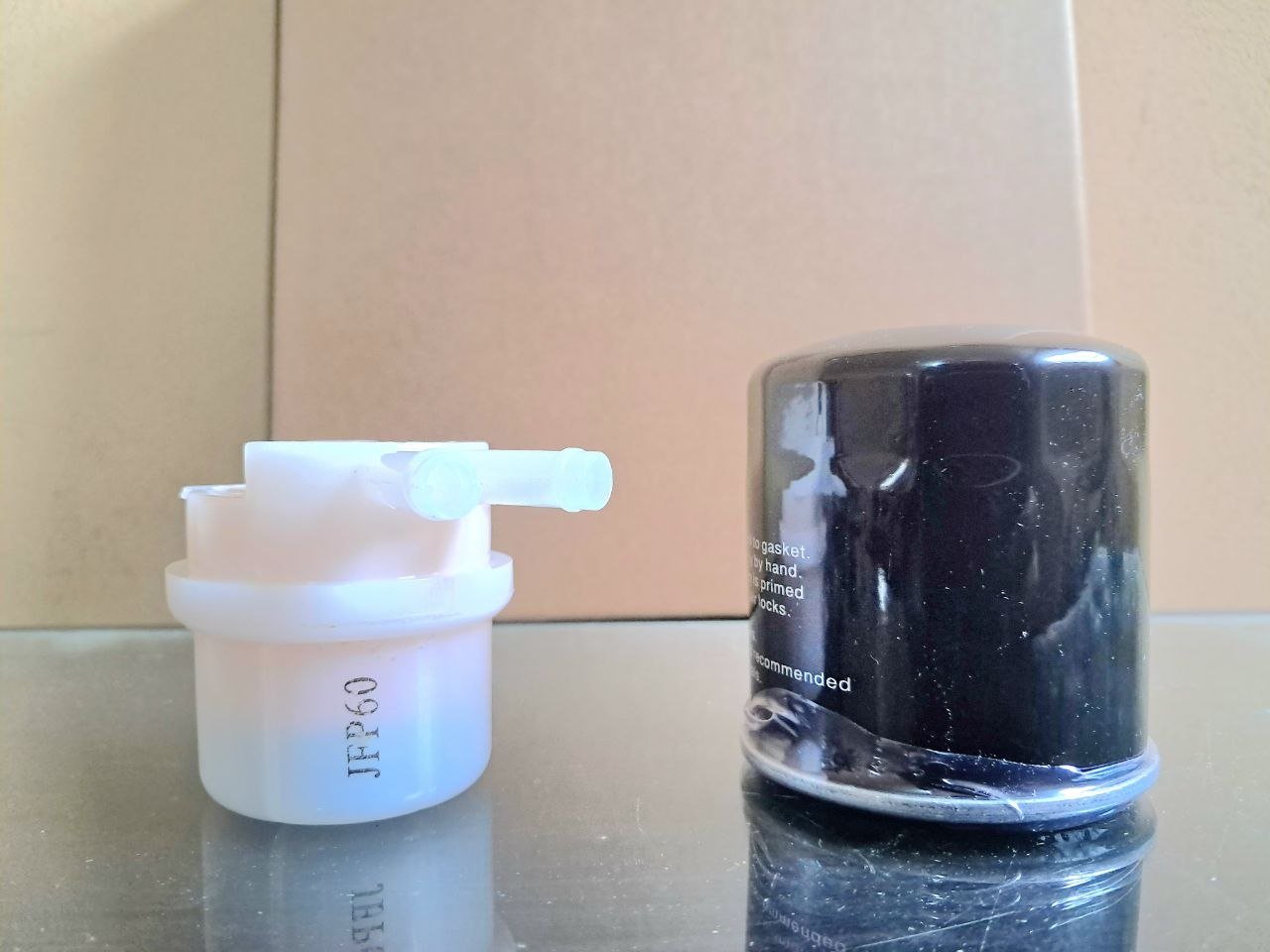 Fuel filter and oil filter for Toyota 2E engine