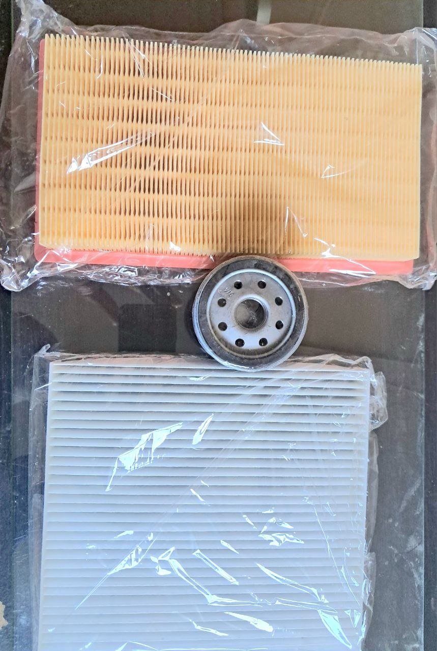Air, cabin and oil filters for Toyota Corolla Cross 1.8 2ZR-FE